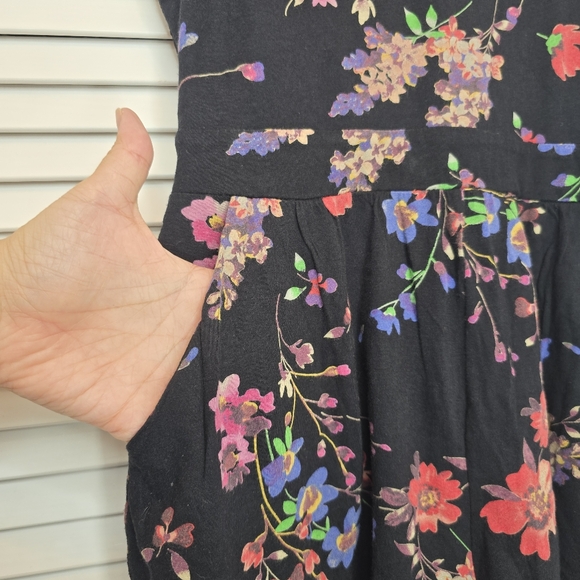 EXPRESS Black Floral Lace Back Romper Pockets Sz Small Boho Romantic Cottagecore - Picture 3 of 13